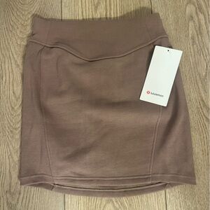 Lululemon athletica Women's Tan Mini Skirt